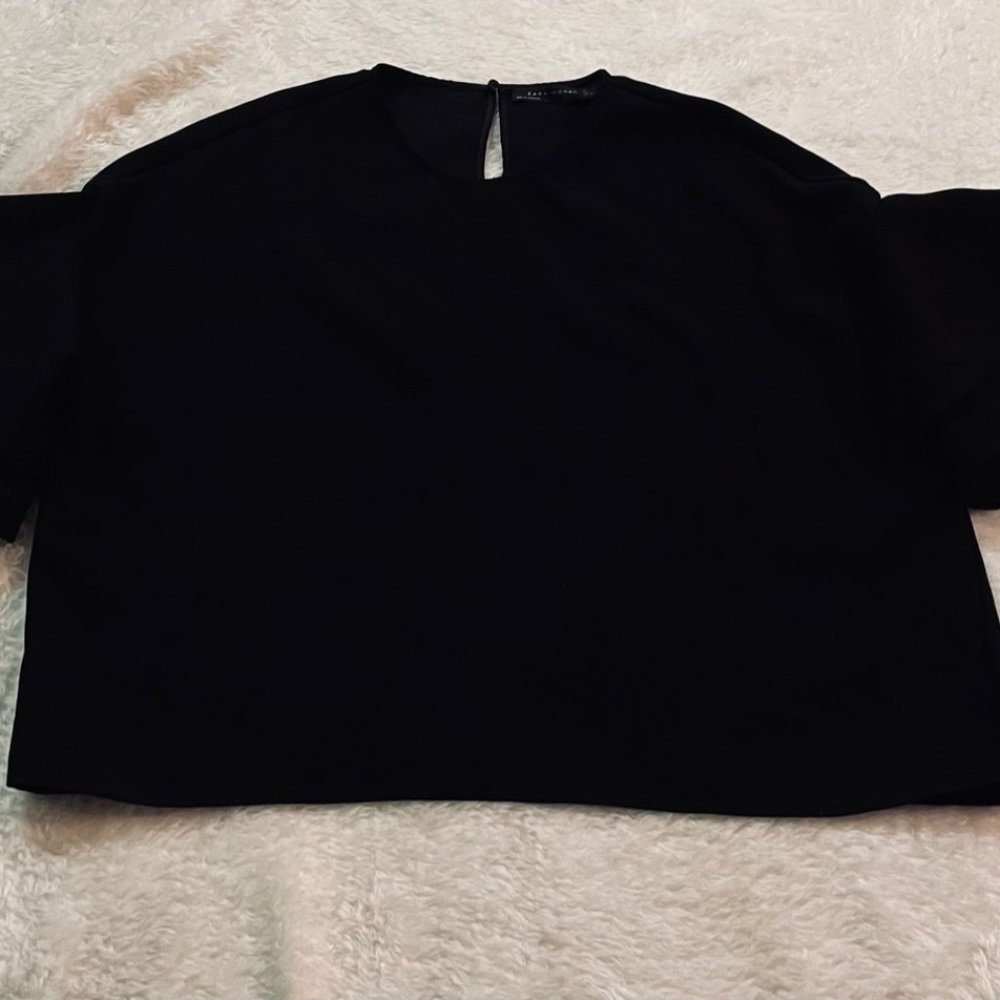 Zara Black Ruffled Sleeve Stop